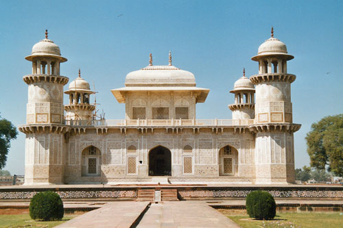Itmad ud Daulah in Agra
