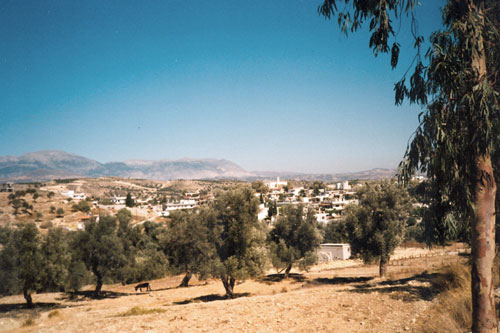 Blick auf Pitsidia von der Strasse nach Matala
