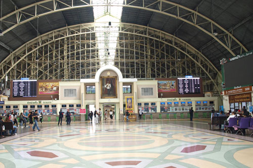 die Halle vom Bahnhof Hualaphong