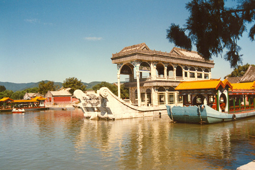 Marmorboot der Kaiserin Cexi