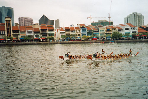 Drachenbootrennen in Singapur