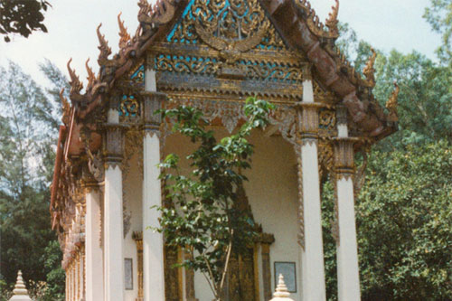 Wat Khao Rang Samakkhitham bei Phuket Town