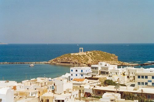 Ausblick vom Kastro-Stadtteil auf Naxos Stadt