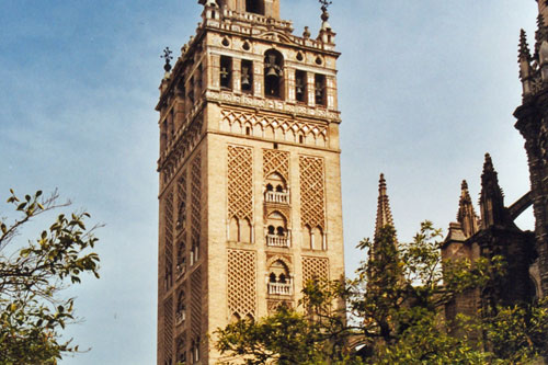 Turm der Kathedrale in Sevilla