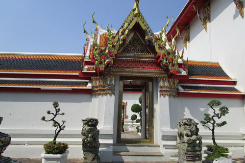 ein Tor im Wat Po