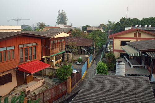 Blick vom Balkon des Pin Hotel in Lampang