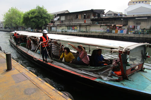 Haltestelle des Klongbootes: Panfa Lilak