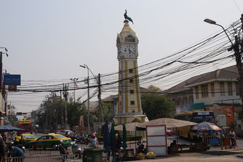 Uhrturm in Nonthaburi