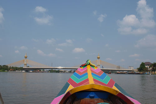 unterwegs nach Ko Kret Maha Chesadabodindranusorn Bridge