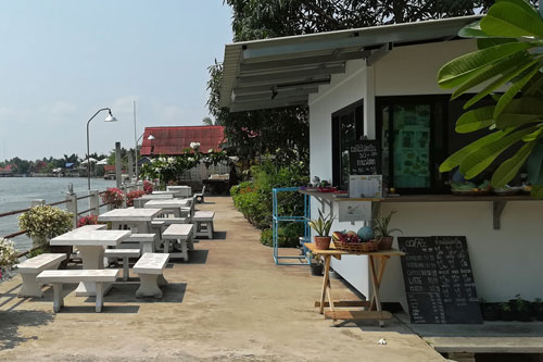 Restaurant Ban Pak Krueamaeuray